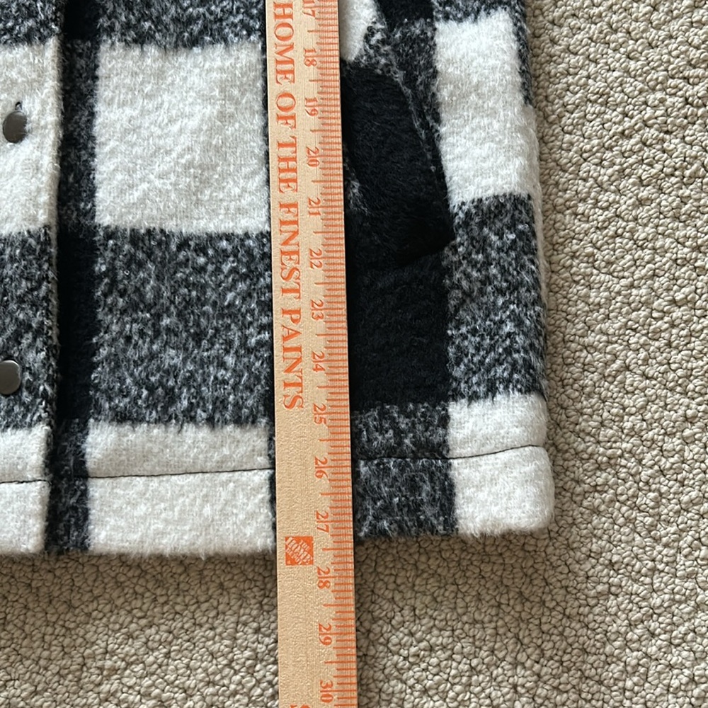 NWT- black and white checkered shacket - Picture 5 of 7